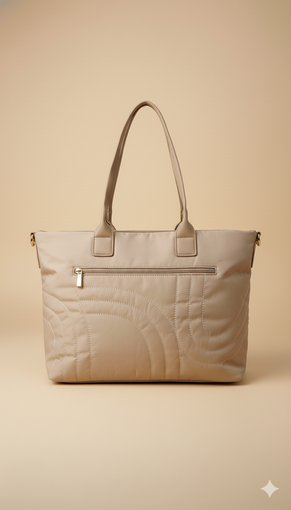 Bolso Tote Acolchado con Detalles Únicos