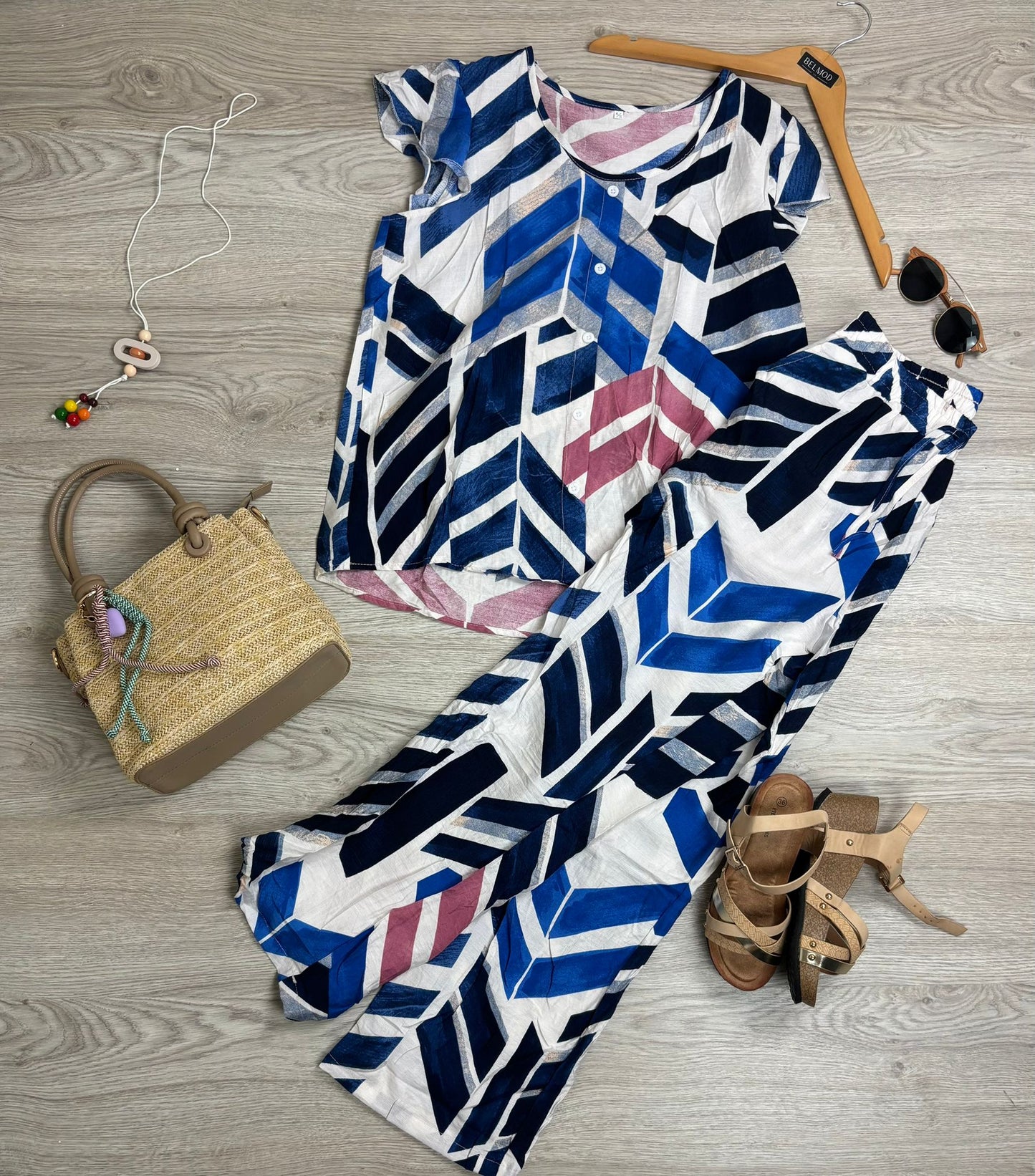 Conjunto líneas del mar
